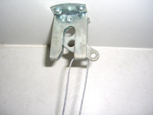 Cable thru latch.jpg