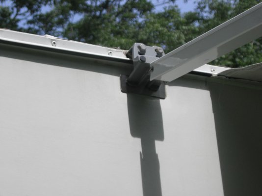 Trailer Awning 002.jpg