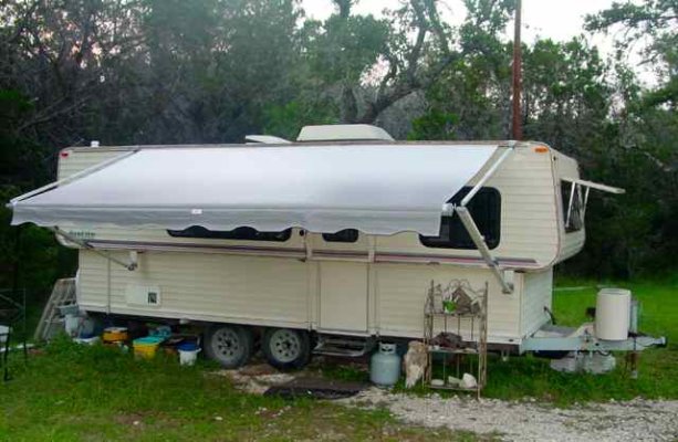 HiLo-awning.jpg