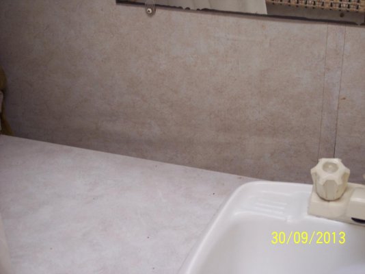 bath sink wall uper half.jpg