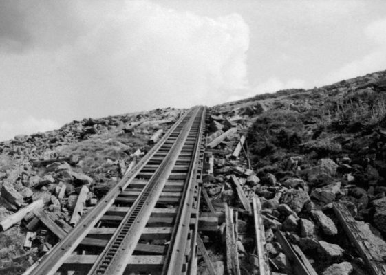 Mount_Washington_Cog_Railway.jpg