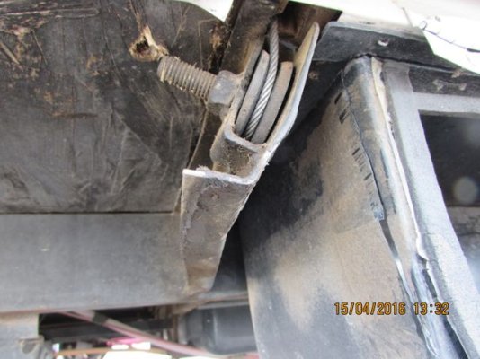 bent bracket damaged box.jpg