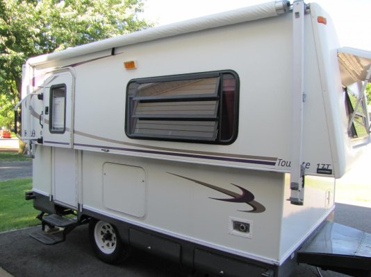 Hi-Lo Camper 007.jpg