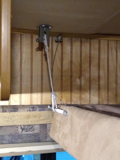 Polyester cord holds bunk 2.jpg