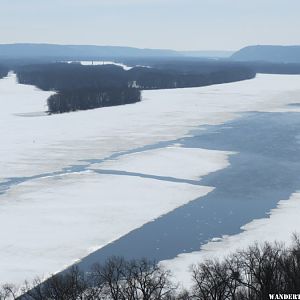 2014 47 MAR20 EFFIGY MOUNDS HANGING ROCK S VW