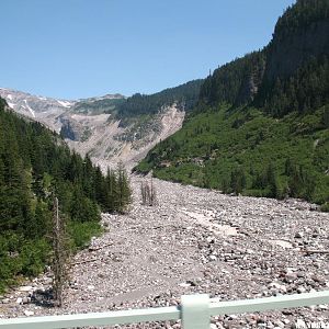 Mt Rainer avalanche chute 02.JPG