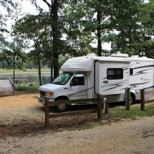 Lake side campsite at 3 Rivers State Park