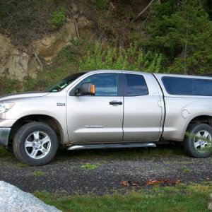 2007 Toyota Tundra 5.7L V-8
My husband's baby.