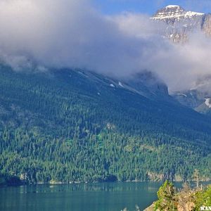 Lake Grinnell below Mt Gould