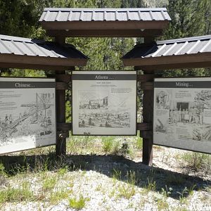 Atlanta entrance signs