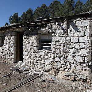 Tule Canyon Cabin