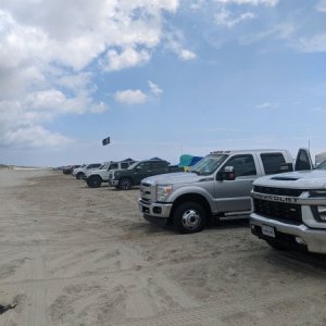 PXL 20220821 163303178~2

Second beach day nine trucks strong