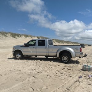 PXL 20220820 161237525

First day on beach with the dually. It did great aired down.