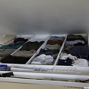 Under bed clothing organizer - XPCamper