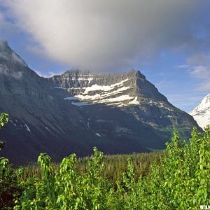 Heading up to Logan Pass