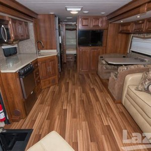 2015 Georgetown 328TS Inside