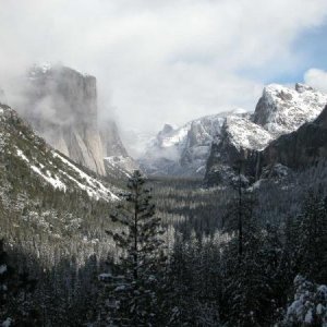 Yosemite Valley from the Tunnel View on CA 41