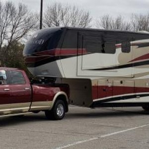 2014 Redwood 38GK and 2016 RAM 2016 3500 DRW Laramie Longhorn