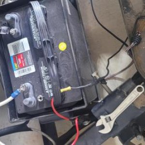 camper battery hook up