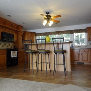 The finished Kitchen (except for painting and the new valence the DW is making).