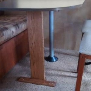 Table leg (800x449)