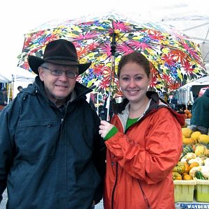 43 Farmers market, does not stop for rain (1024x768).jpg