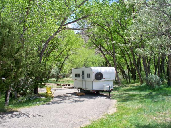 100 4406  San Juan River Camp NM