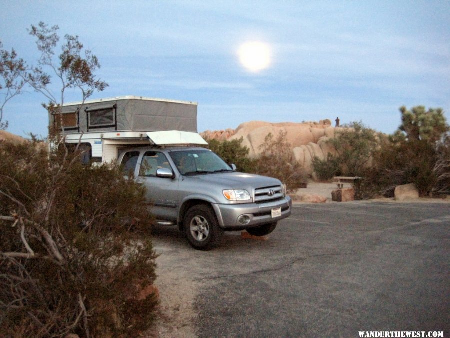 100 Moonrise over camp (1024x768).jpg