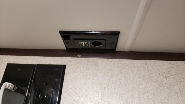 12 volt plug in the bedroom for watching tv while boondocking