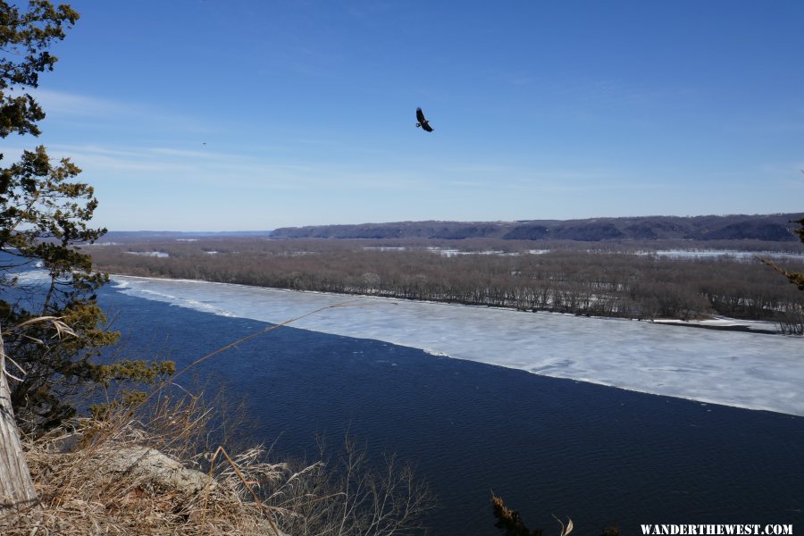 '17 IA 03 EFFIGY MOUNDS NM