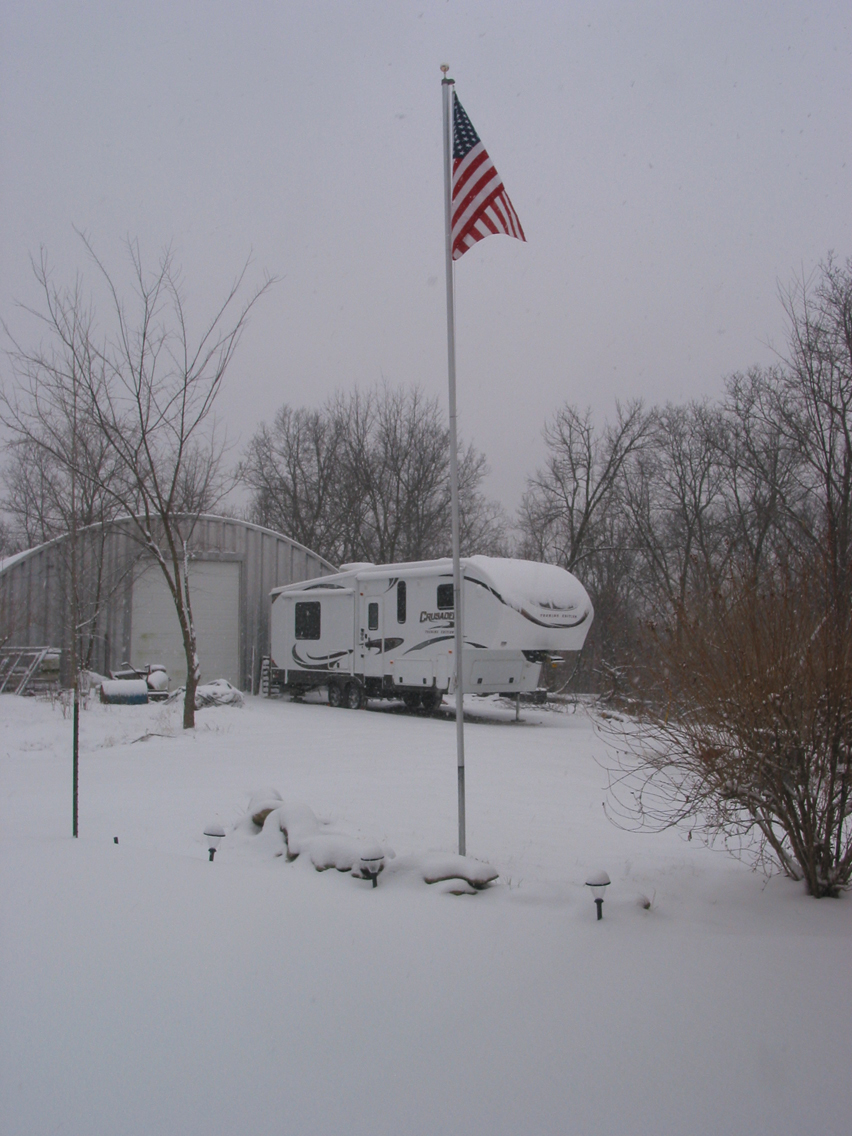 1st snowfall  of the winter;2/13/2012