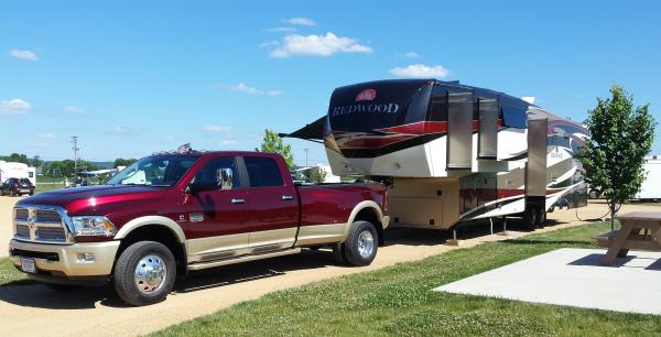 2014 Redwood 38GK and 2016 RAM 2016 3500 DRW Laramie Longhorn