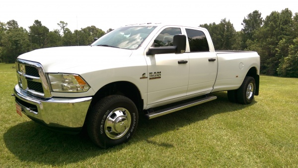 6.7L Cummins Diesel with Aisin Transmission and 3.73 axle
385 HP and 865 FT/LB of torque GVWR 14,000 lbs.
GCWR 32,300 lbs. Max trailer weight 23,510 l