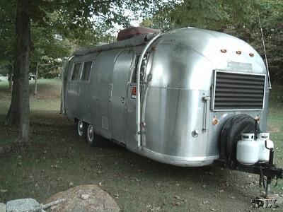 airstream[1]
My first Tagalong wish I new better than to sell it...