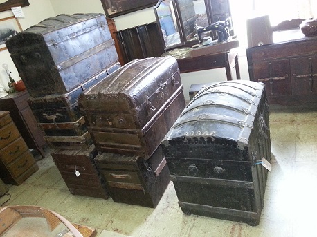 antique steamer chests Jefferson, Texas antique stores