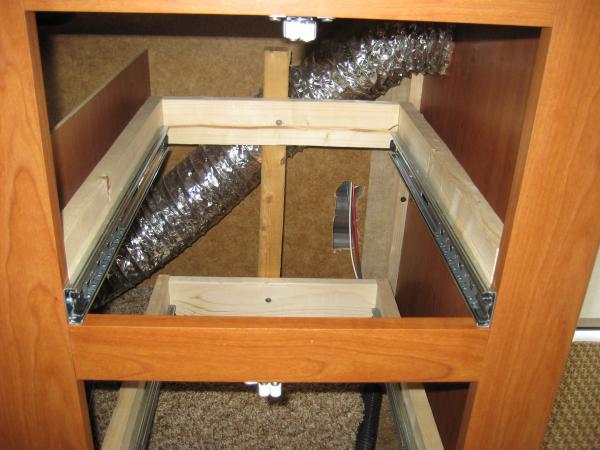 Bracing drawers