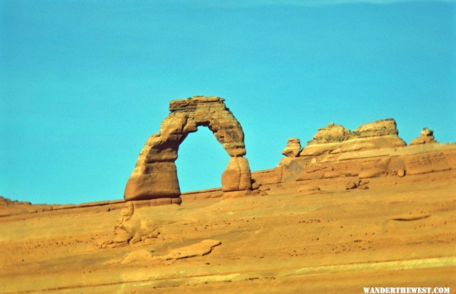 Delicate Arch from the viewpoint