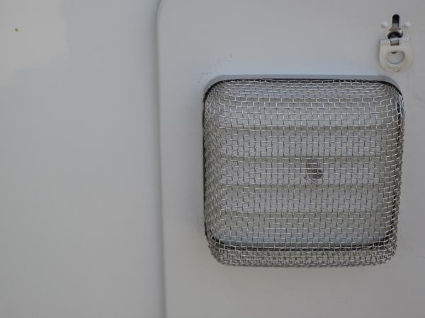 Flying Insect Screen - Water Heater