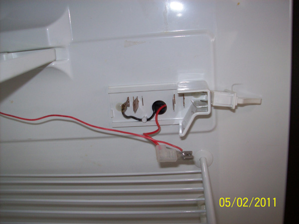 Fridge fan switch 1