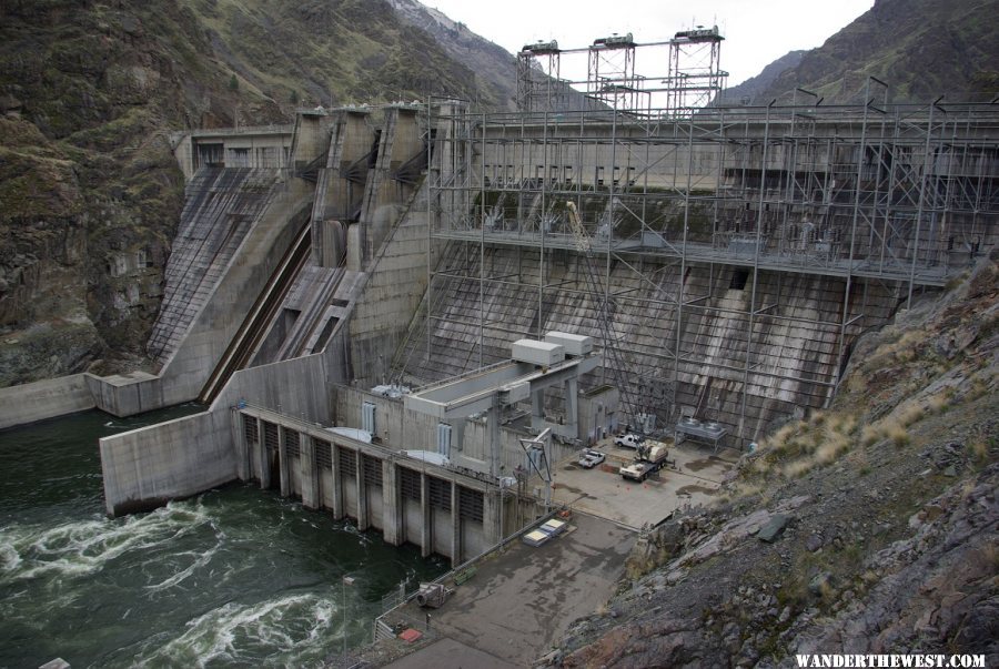 Hells Canyon Dam