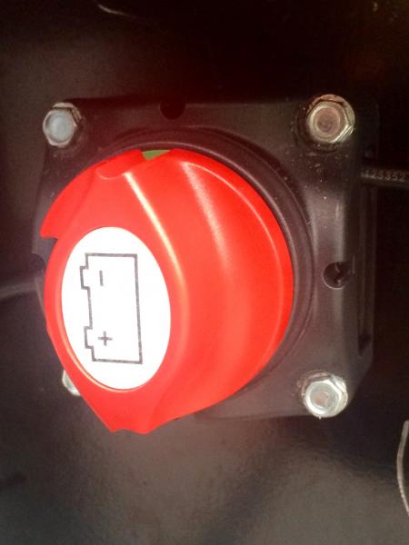 Installed a Marinco 701 battery cut-off switch.