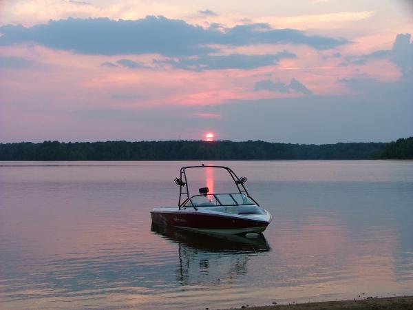 Kerr Lake June 2006...now that's what I'm talking about!