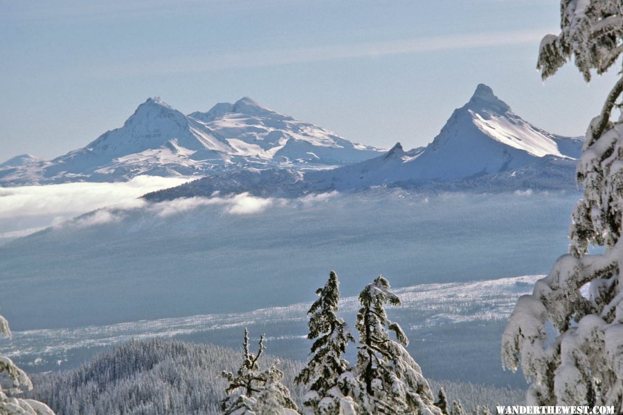 Mount Washington (right) and Two Sisters