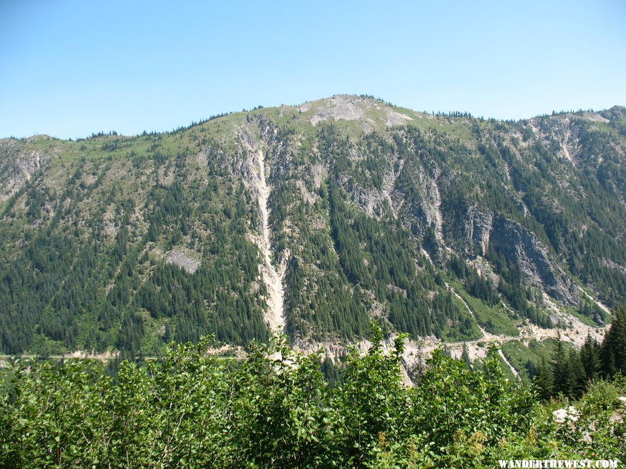 Mt Rainer avalanche chute 01.JPG