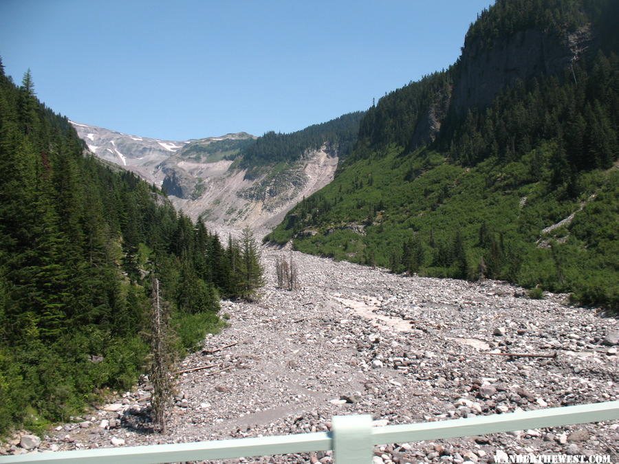 Mt Rainer avalanche chute 02.JPG