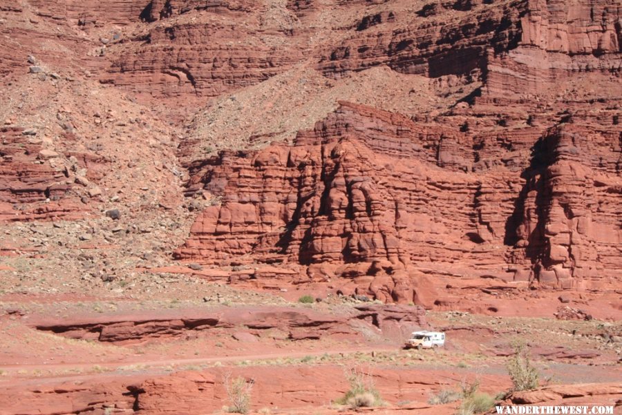 On the way to Shafer trail