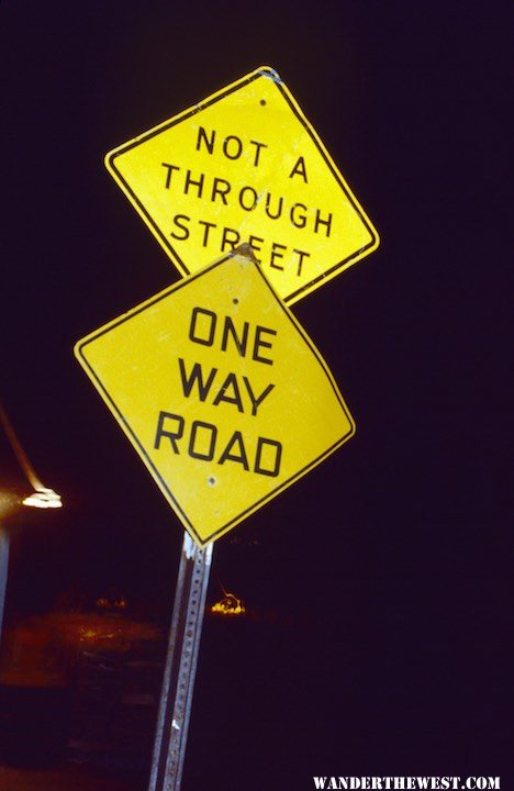 One-Way Dead-End sign