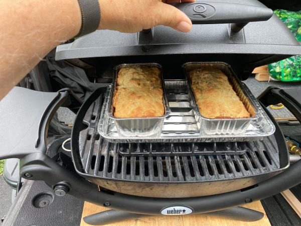 Our 17B does not have an over. The Weber Q1200 BBQ can bake bread