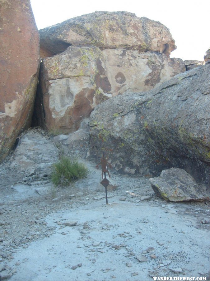 petroglyph marker.JPG