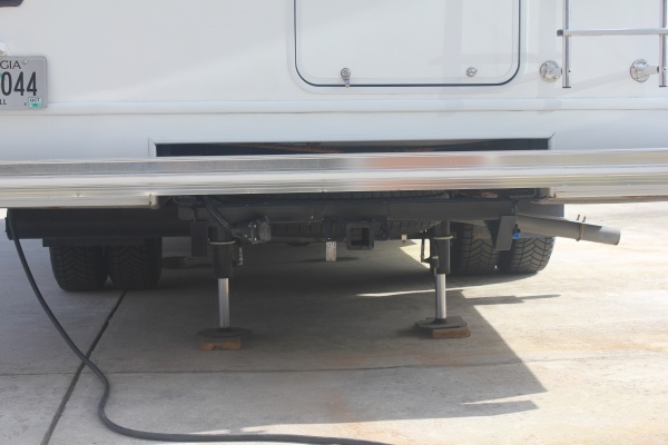 rear jacks